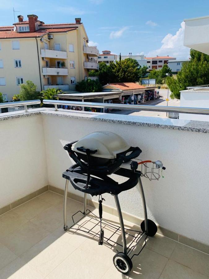 Apartment Alexandra Premantura Exterior photo